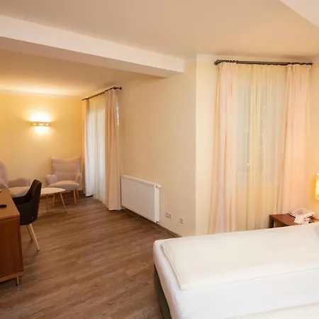 Rosentaler Hof Otel Sankt Jakob im Rosental