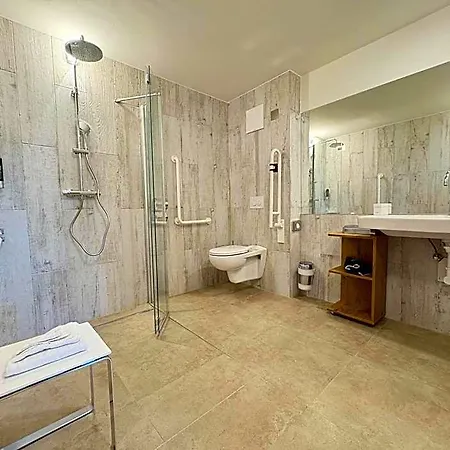 Rosentaler Hof Otel 4*