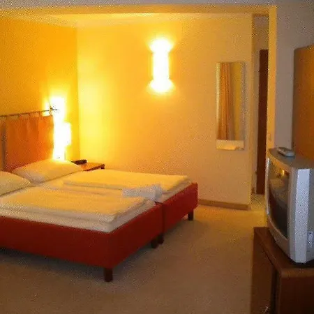 Otel Rosentaler Hof Sankt Jakob im Rosental